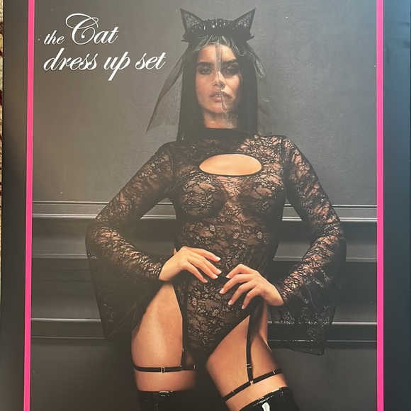 Cat Headband with Sheer Black Veil - Picture 7 of 7